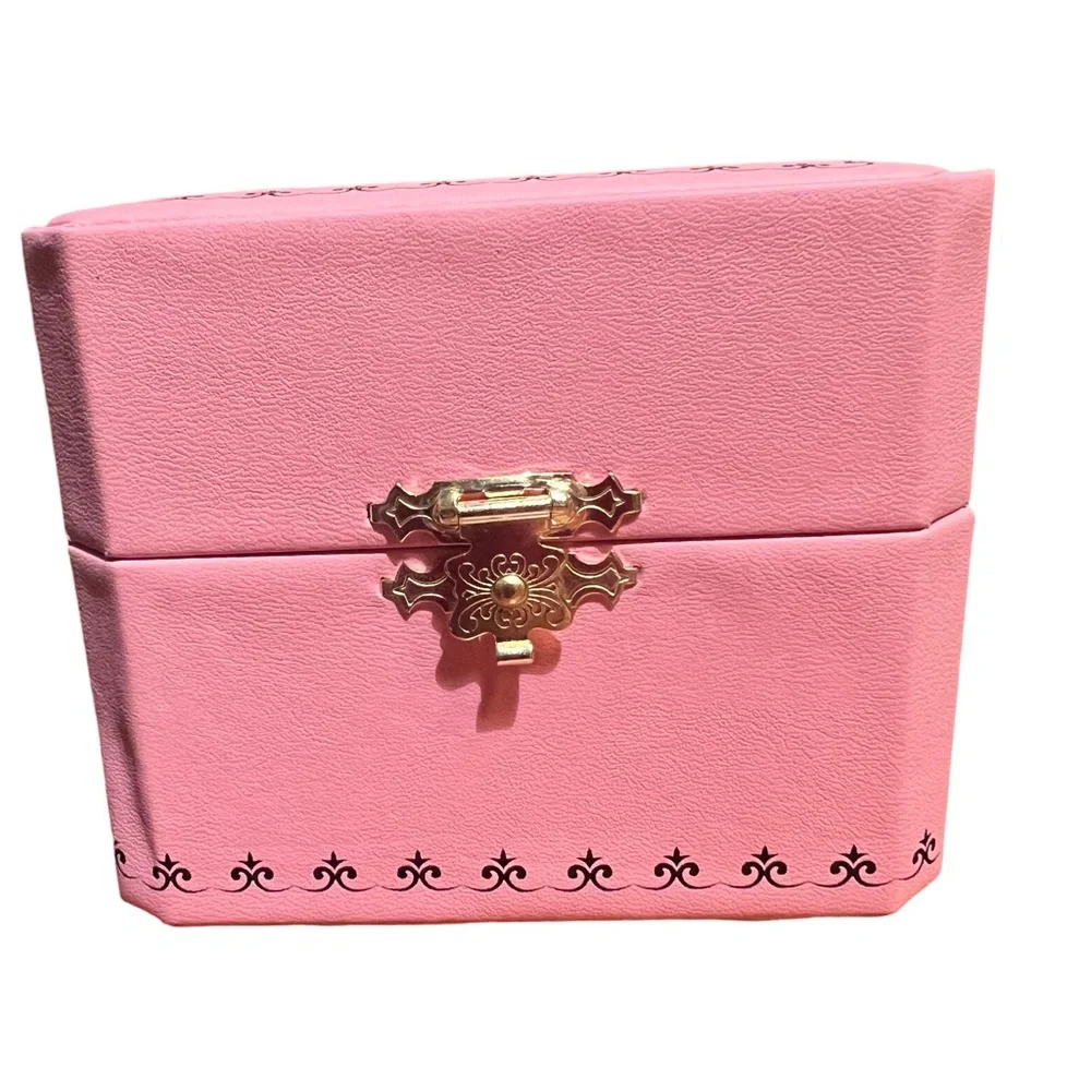 Juicy Couture Los Angeles NWT Gold & Silver Tone “DUMP HIM” Rhinestone Watch - Picture 6 of 8